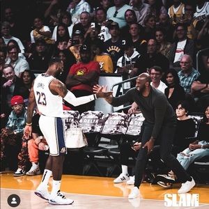 Meet your Posher, Destiny